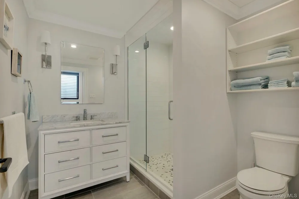 165 Marine Place Greenport, NY 11944