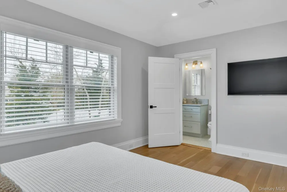 165 Marine Place Greenport, NY 11944