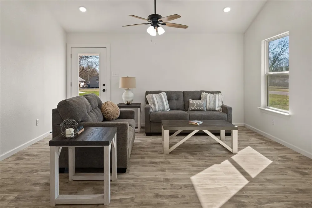 200 Gladys Street Lone Oak, TX 75453