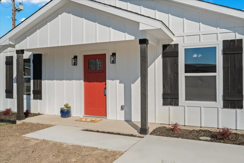 200 Gladys Street Lone Oak, TX 75453