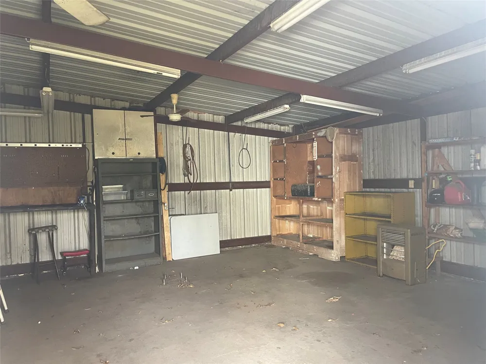 406 S Austin Street Wolfe City, TX 75496