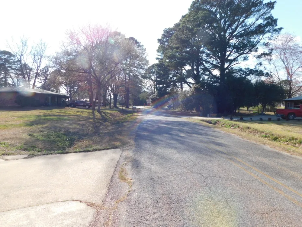 214 Springhill Airport Loop Springhill, LA 71075