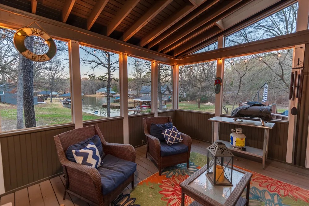 233 E El Dorado Drive Scroggins, TX 75480