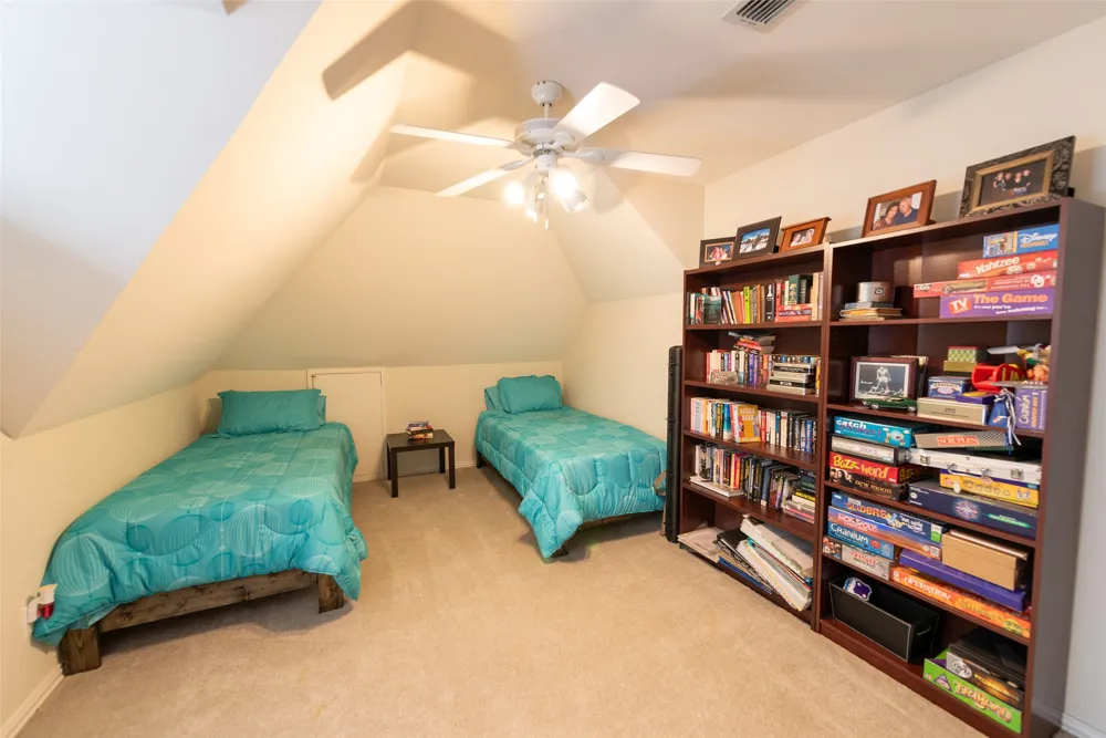 233 E El Dorado Drive Scroggins, TX 75480