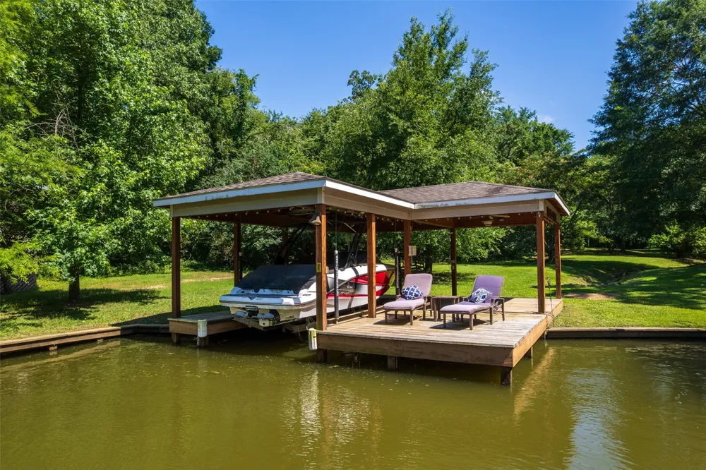 233 E El Dorado Drive Scroggins, TX 75480