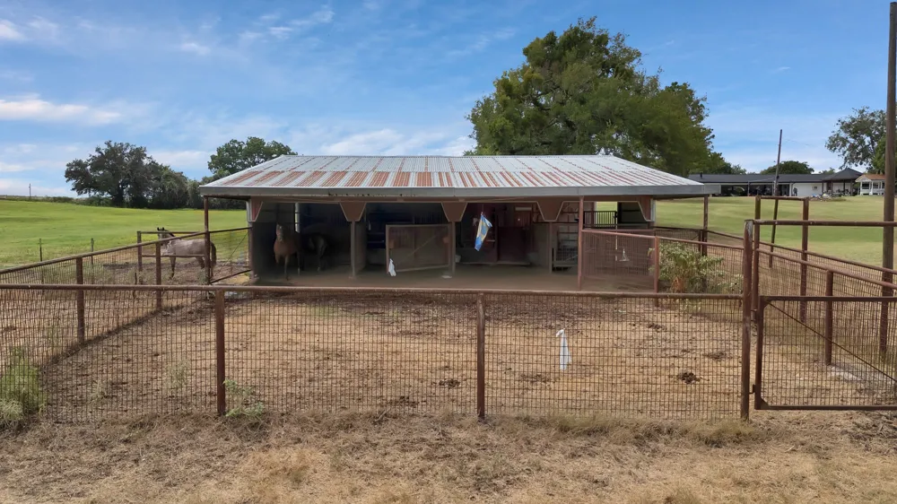 8445 S Fm 730 Boyd, TX 76023