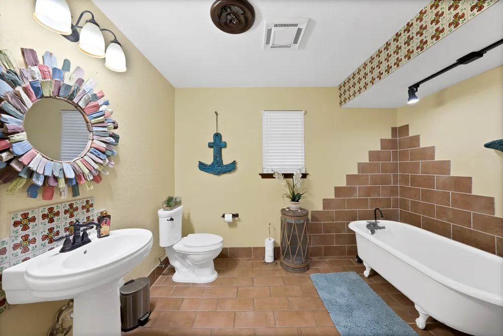8445 S Fm 730 Boyd, TX 76023