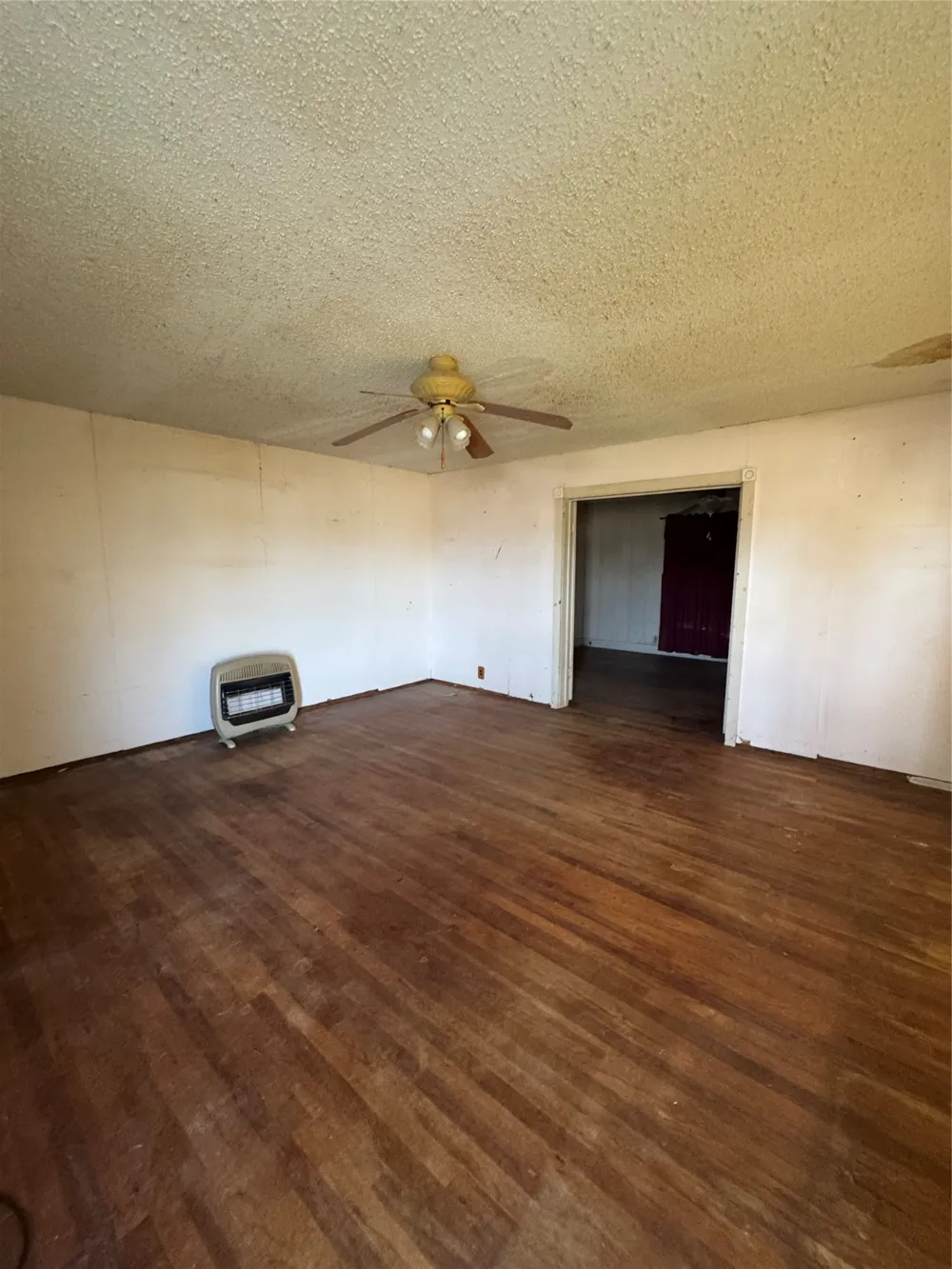 698 E Goeth Street Lueders, TX 79533