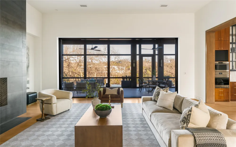 10010 Strait Lane Dallas, TX 75229