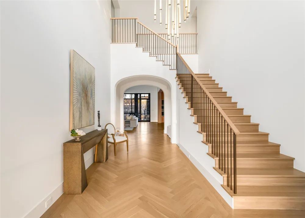 10010 Strait Lane Dallas, TX 75229