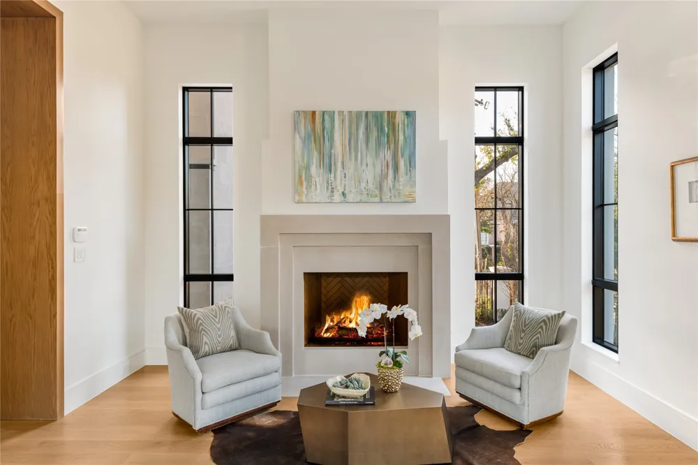 10010 Strait Lane Dallas, TX 75229