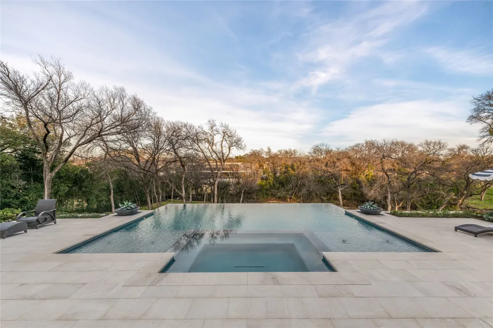 10010 Strait Lane Dallas, TX 75229