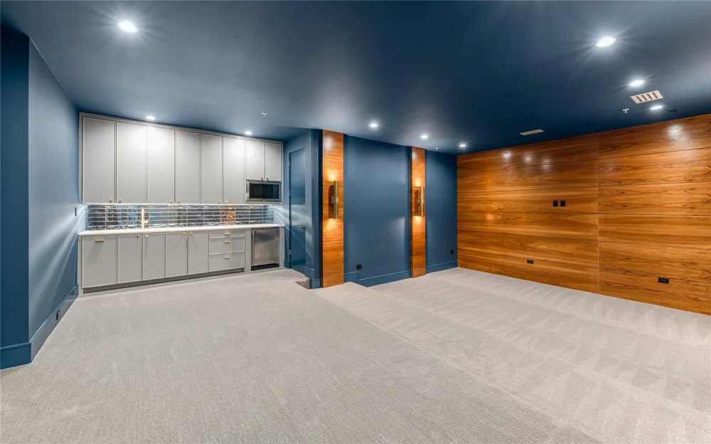 10010 Strait Lane Dallas, TX 75229