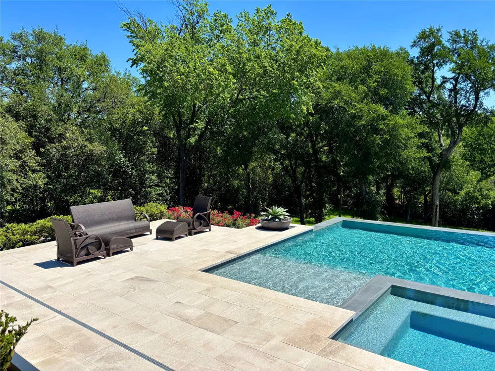 10010 Strait Lane Dallas, TX 75229