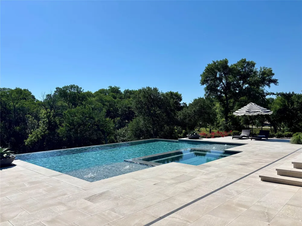 10010 Strait Lane Dallas, TX 75229