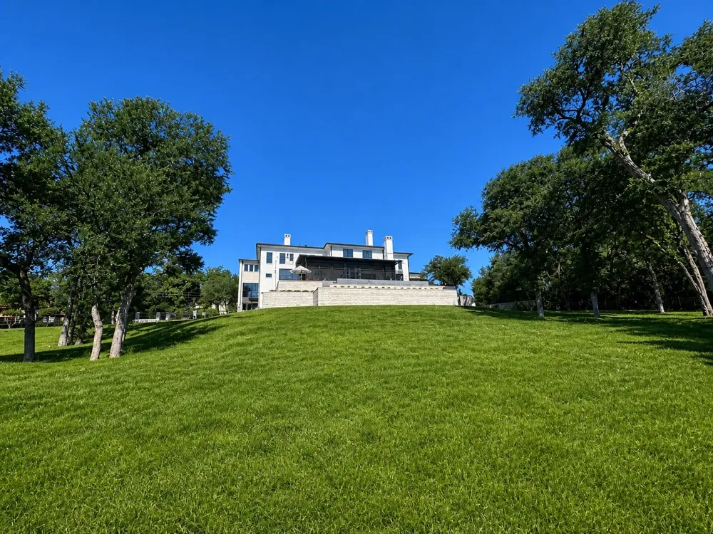 10010 Strait Lane Dallas, TX 75229