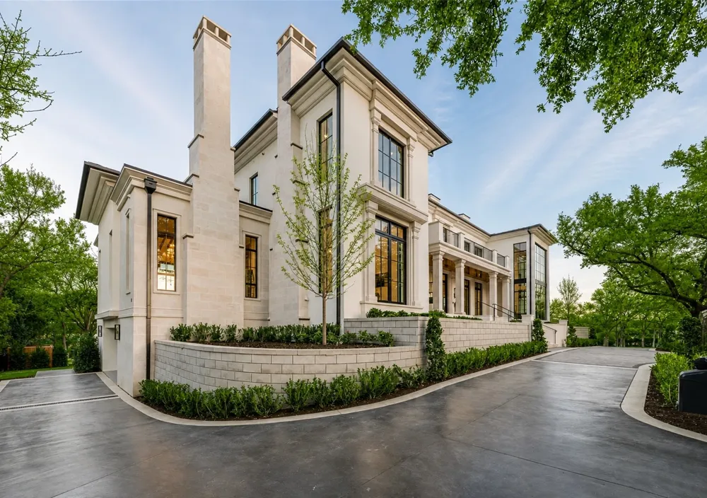 10010 Strait Lane Dallas, TX 75229