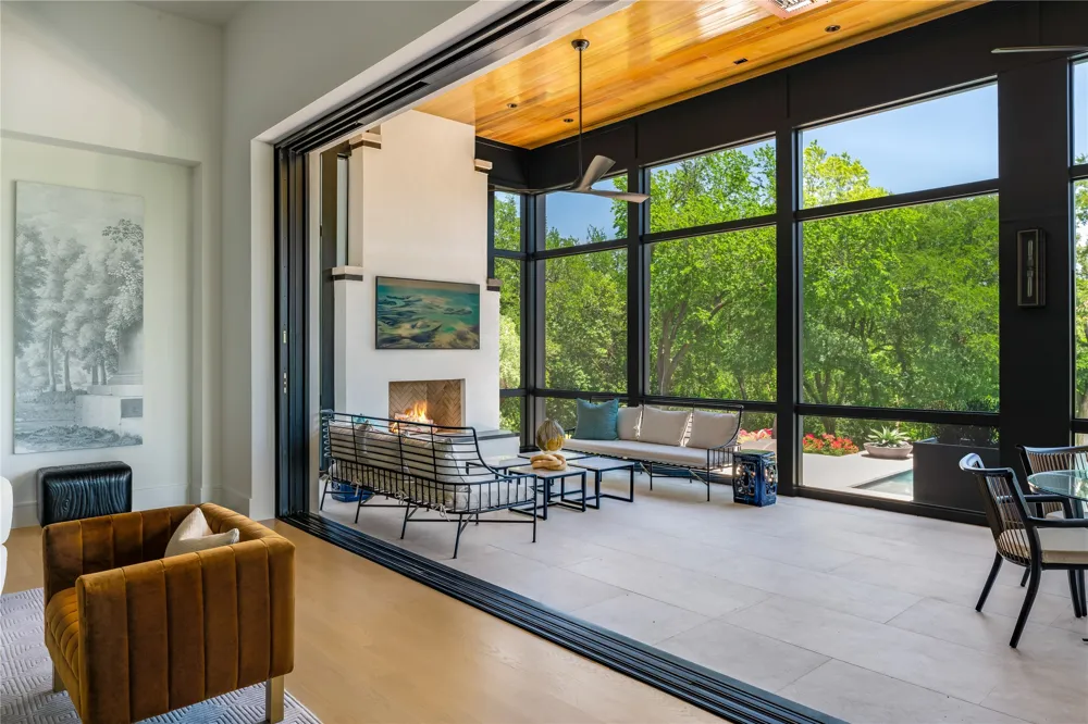 10010 Strait Lane Dallas, TX 75229
