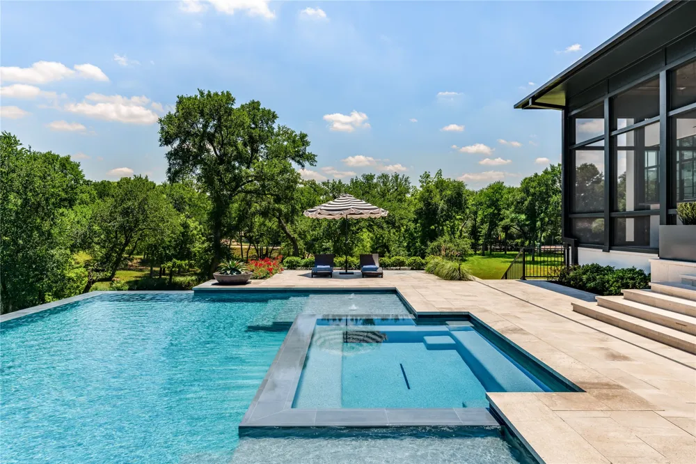 10010 Strait Lane Dallas, TX 75229