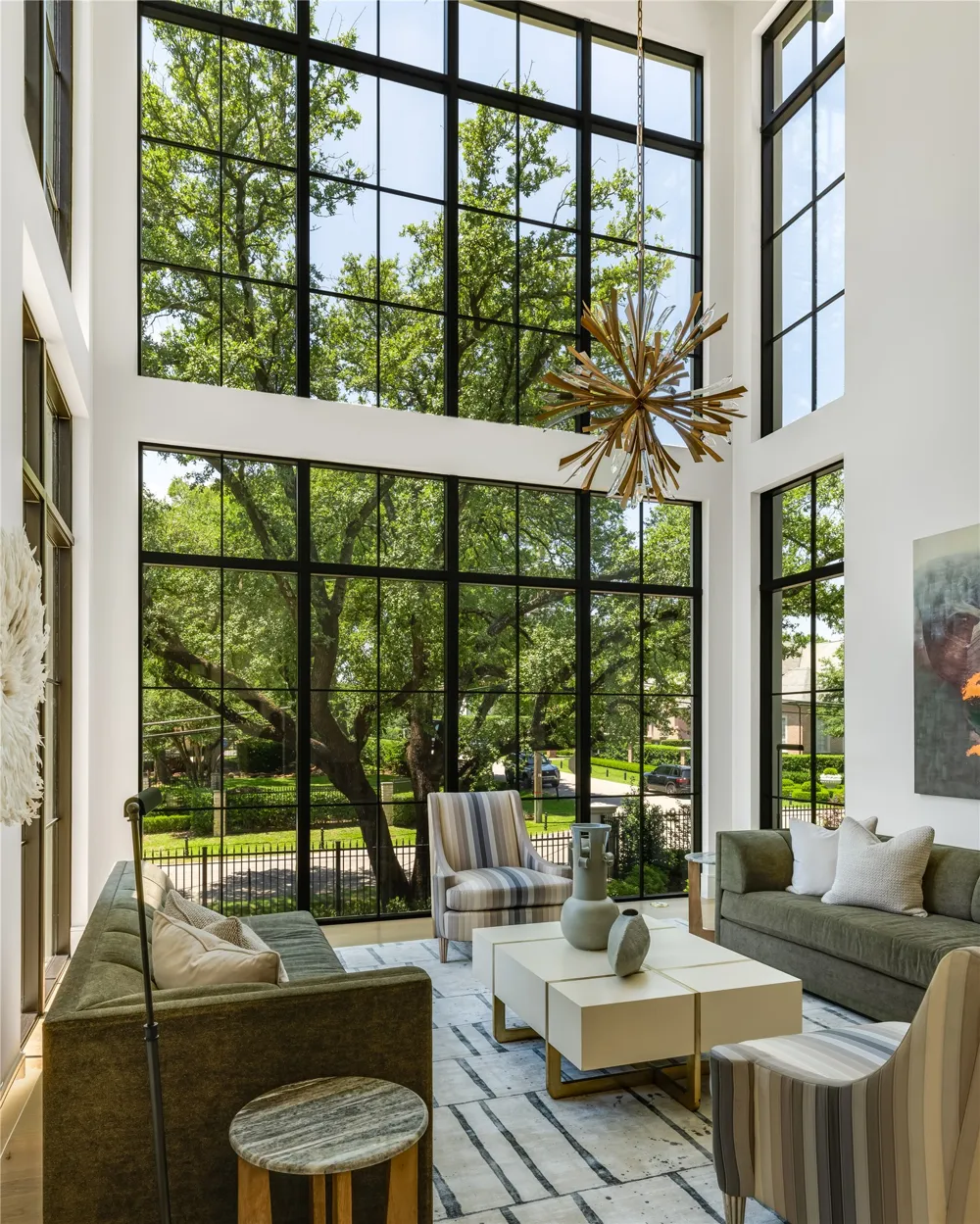 10010 Strait Lane Dallas, TX 75229