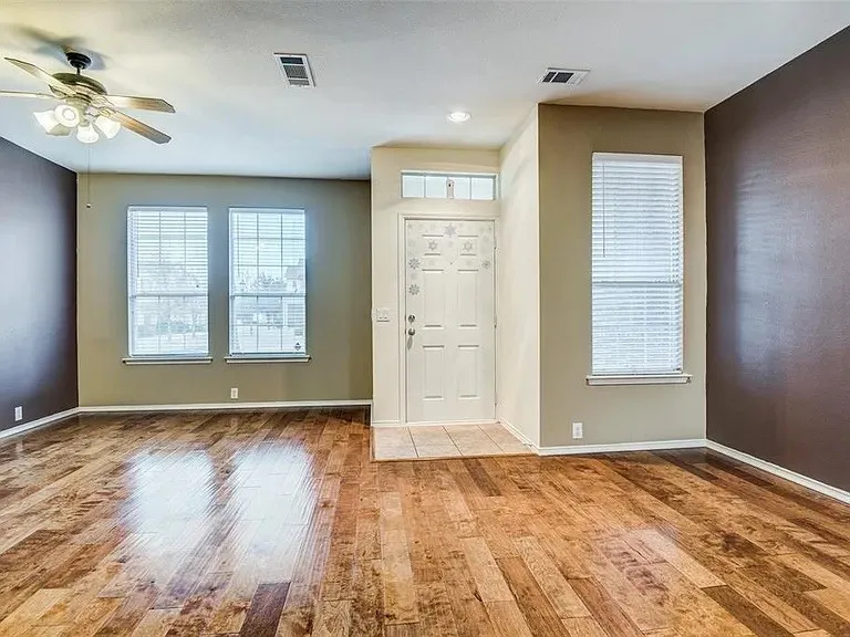 2742 Olympic Park Drive Grand Prairie, TX 75050