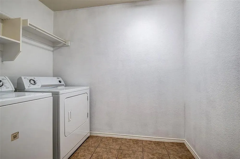 2742 Olympic Park Drive Grand Prairie, TX 75050