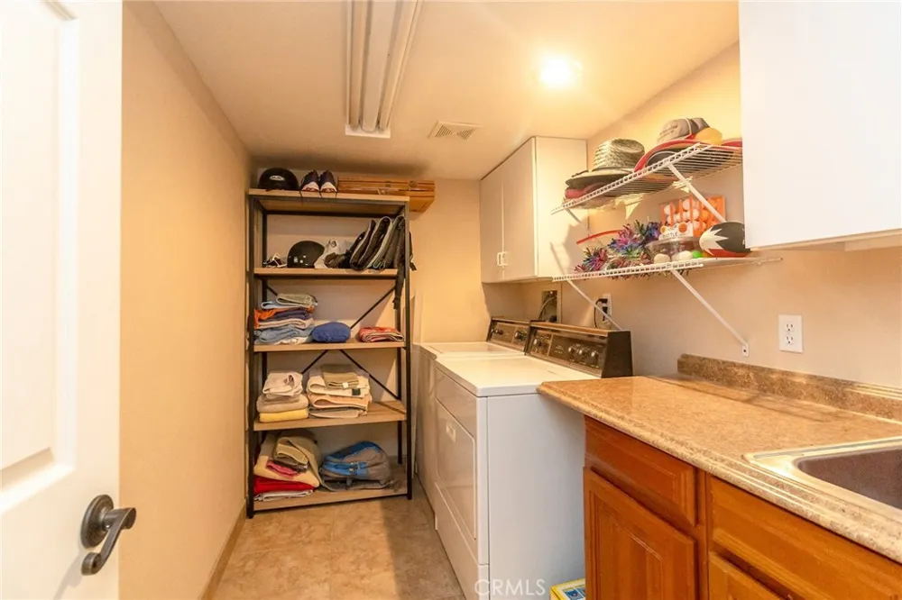 915 Beach Drive Needles, CA 92363