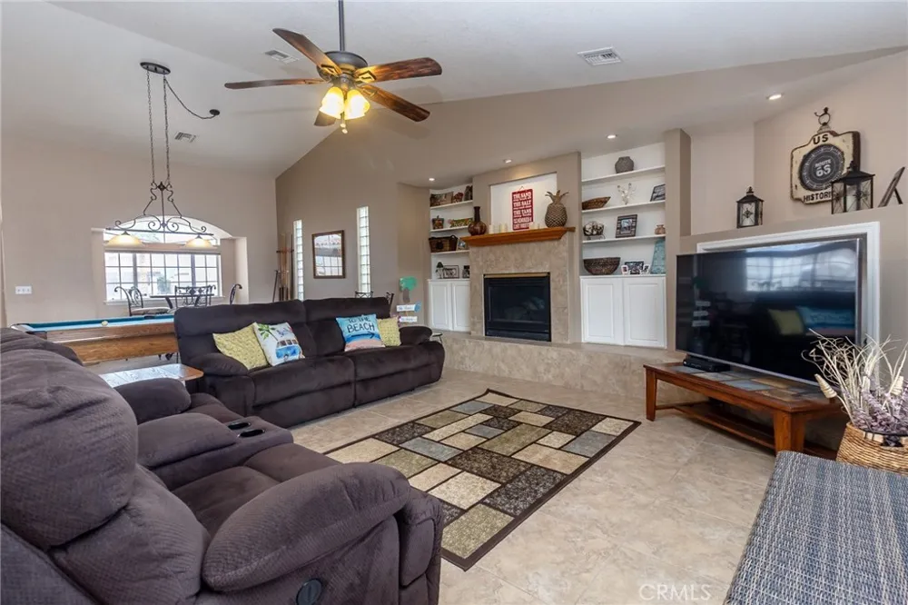 915 Beach Drive Needles, CA 92363