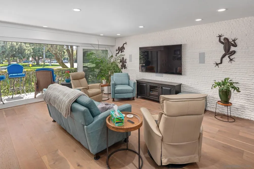 1155 Star Park Circle #1A Coronado, CA 92118