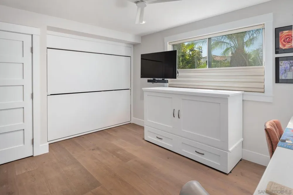 1155 Star Park Circle #1A Coronado, CA 92118