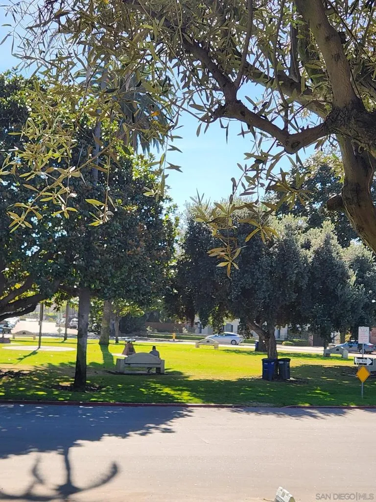 1155 Star Park Circle #1A Coronado, CA 92118