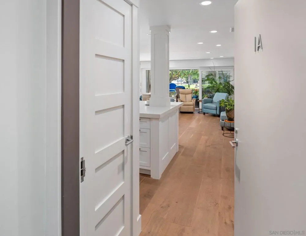 1155 Star Park Circle #1A Coronado, CA 92118