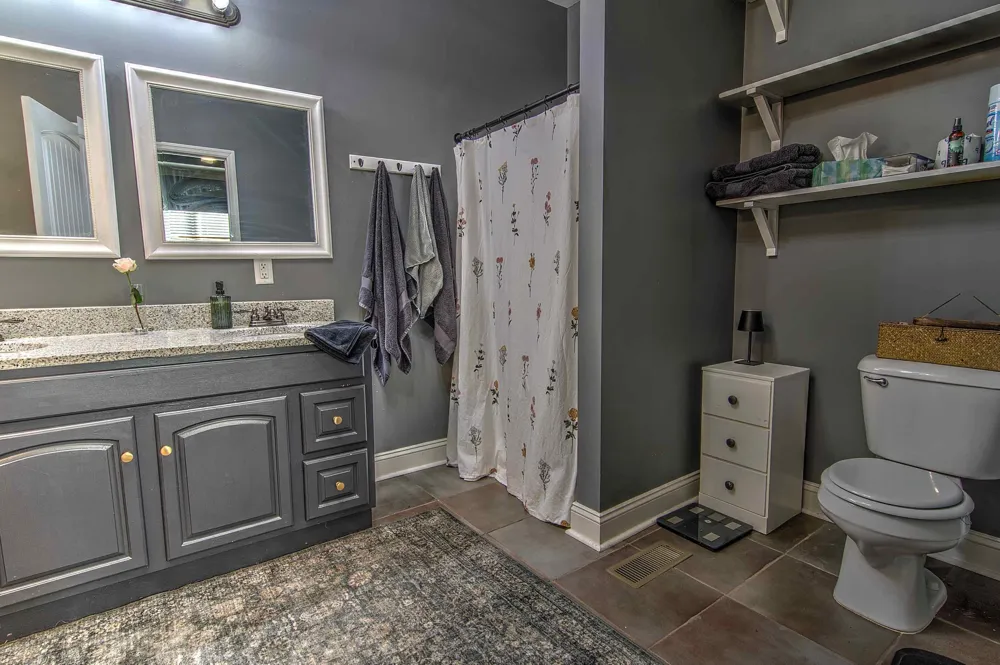 145 Bell Lake Drive Trenton, GA 30752