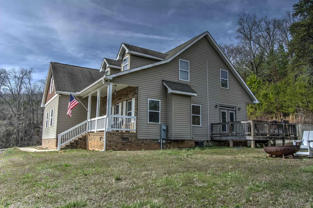 145 Bell Lake Drive Trenton, GA 30752