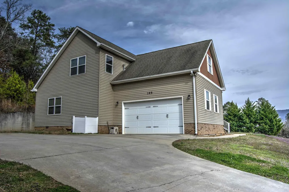145 Bell Lake Drive Trenton, GA 30752