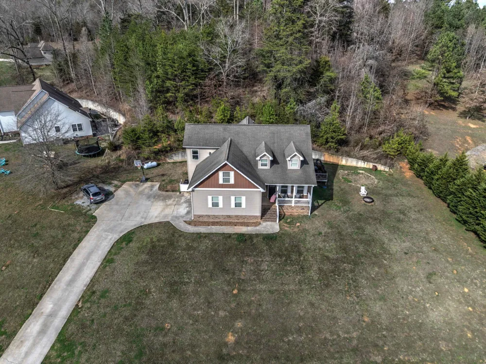 145 Bell Lake Drive Trenton, GA 30752