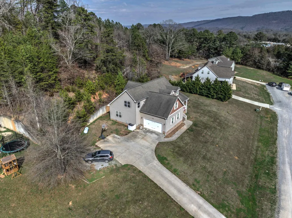 145 Bell Lake Drive Trenton, GA 30752