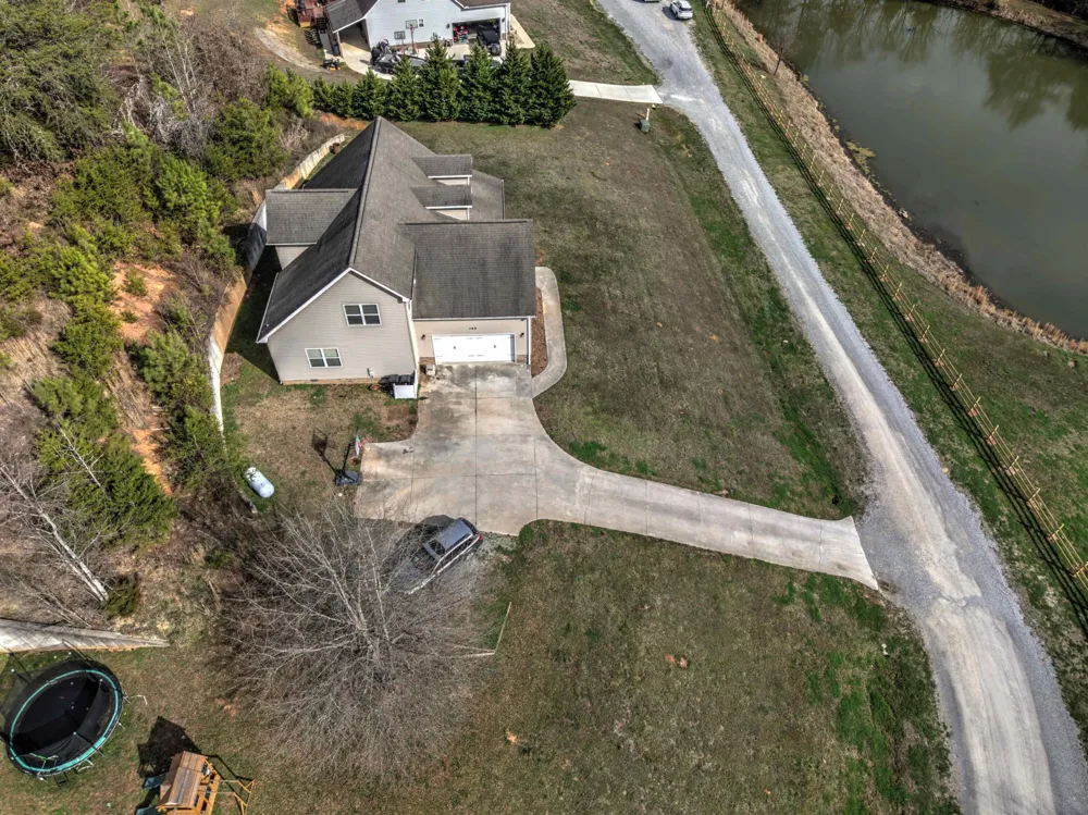 145 Bell Lake Drive Trenton, GA 30752