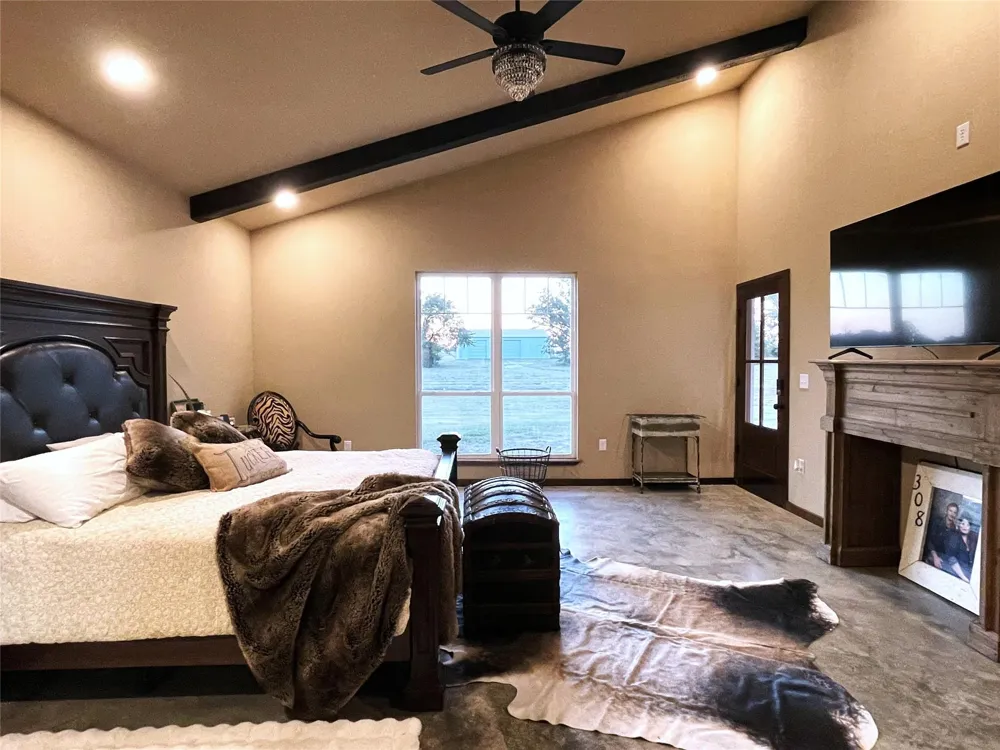 218 Fm 80 S Teague, TX 75860