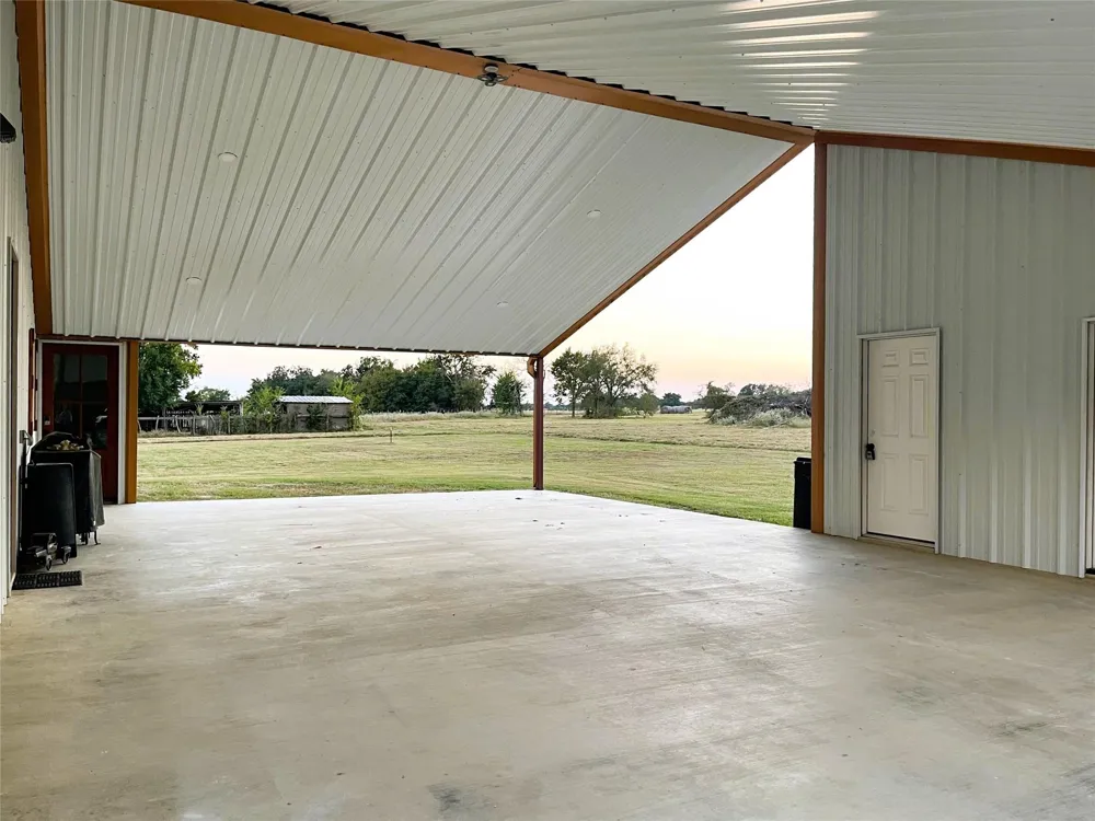 218 Fm 80 S Teague, TX 75860