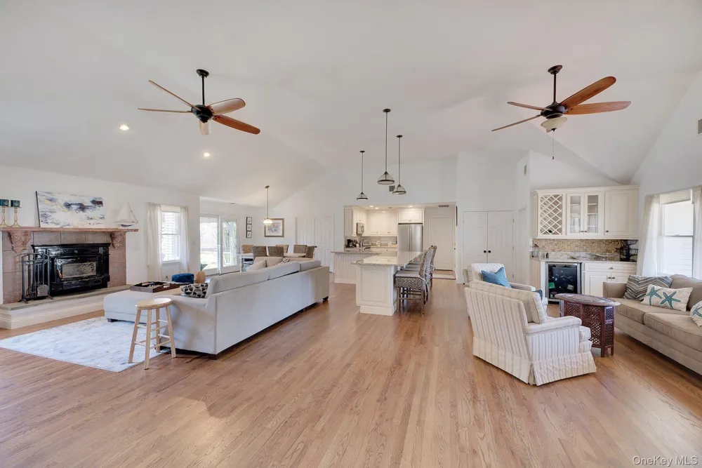 3045 Rocky Point Road East Marion, NY 11939