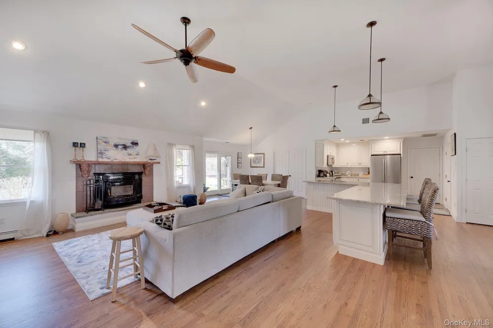 3045 Rocky Point Road East Marion, NY 11939