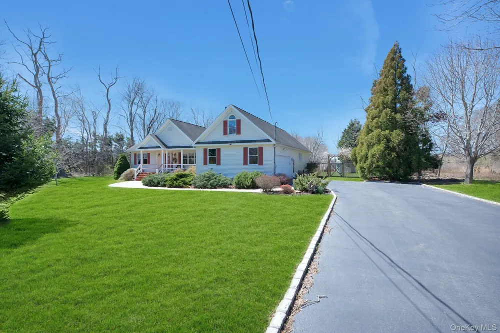 3045 Rocky Point Road East Marion, NY 11939