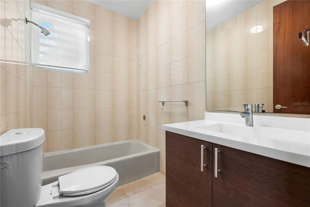 2 CALLE 2 TINTILLO HILLS #606 Guaynabo, PR 00966