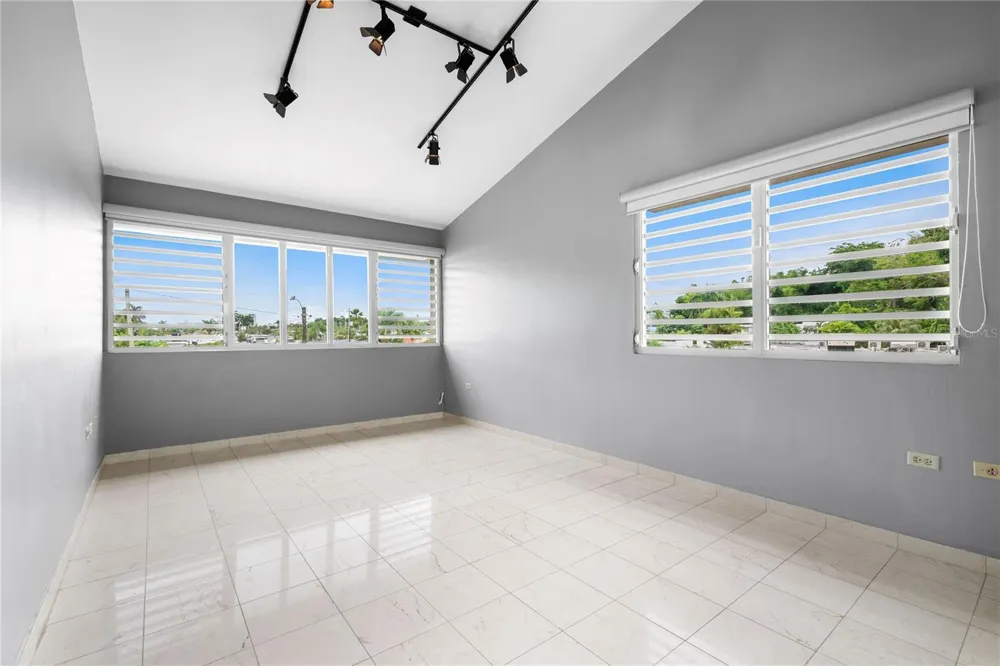2 CALLE 2 TINTILLO HILLS #606 Guaynabo, PR 00966