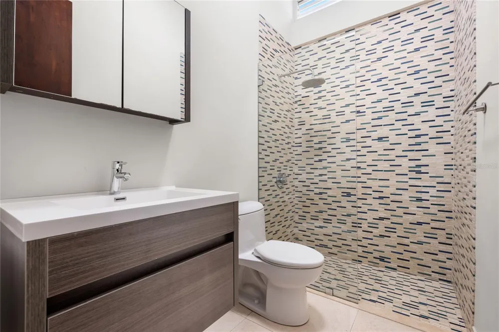 2 CALLE 2 TINTILLO HILLS #606 Guaynabo, PR 00966