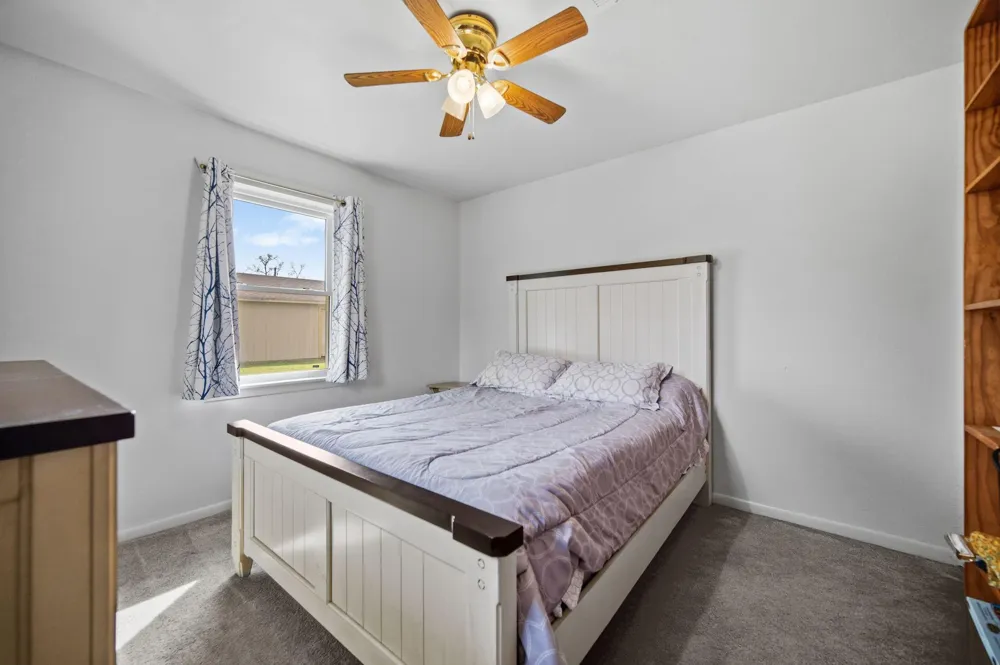 400 Dora Street Cleveland, TX 77328