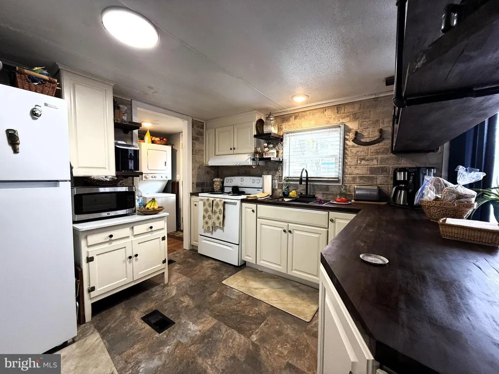 260 MARSHALL MILL RD #146 Malaga, NJ 08328