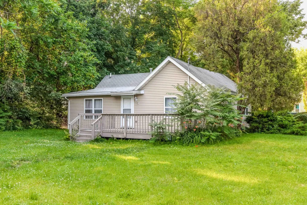 5935 Sawyer Road Sawyer, MI 49125