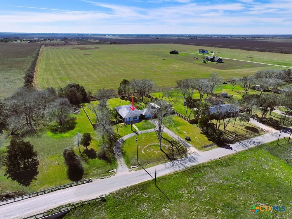 743 Royal Road Port Lavaca, TX 77979